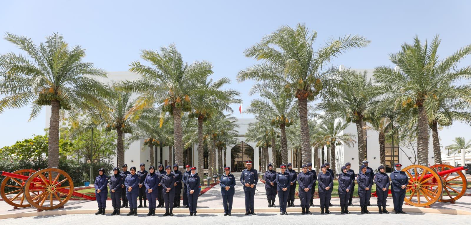 الأكاديميّة الملكيّة للشرطة تُنظّم حفل تخريج دورتي  إعداد وتأهيل العاملين بمكاتب حماية الأسرة والطفل بالمديريّات الأمنيّة 